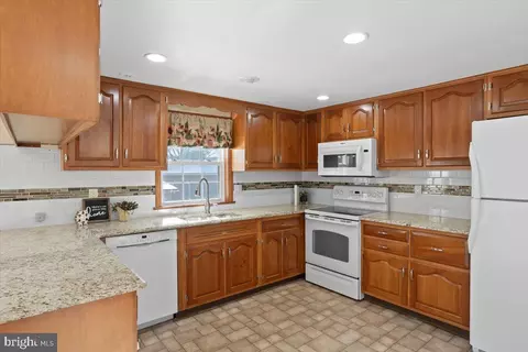 Kitchen - 104 Cedar St, Lebanon, PA 17042 photo 2 of 3