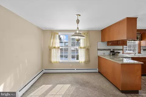 Dining - 104 Cedar St, Lebanon, PA 17042 photo 1 of 1