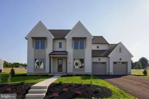 840 Wheatfield Ln, Lebanon, PA 17042