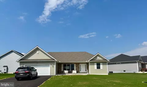 212 Daisy Dr, Lebanon, PA 17046