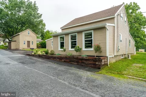 108 S Church St, Newmanstown, PA 17073