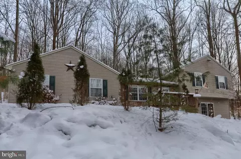 100 Spring Hill Ln, Lebanon, PA 17042