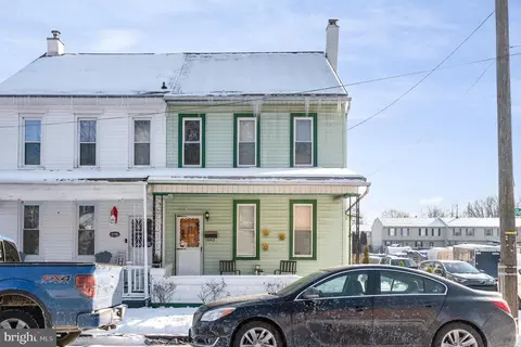1040 Reinoehl St, Lebanon, PA 17046
