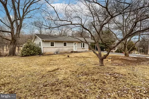 921 Mount Wilson Rd, Lebanon, PA 17042