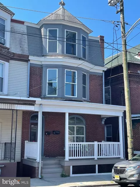 1134 Lehman St, Lebanon, PA 17046
