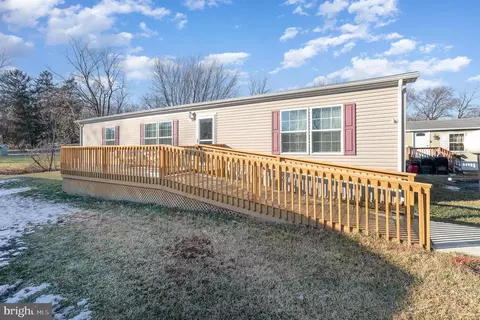 203 Palm City Park, Annville, PA 17003