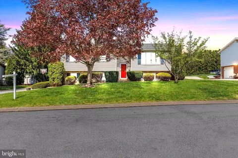 404 Birch Ln, Lebanon, PA 17046