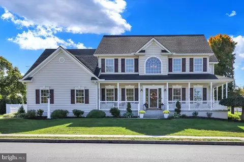 398 Barnwell Ln, Palmyra, PA 17078