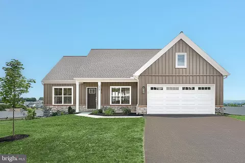 559 Bella May Cir, Lebanon, PA 17046