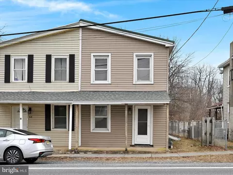 52 N Sheridan Rd, Newmanstown, PA 17073
