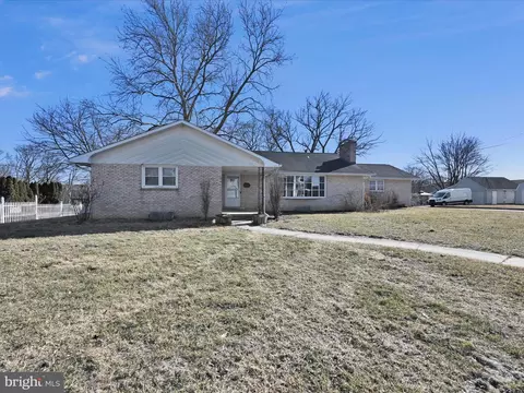 316 Water St, Annville, PA 17003