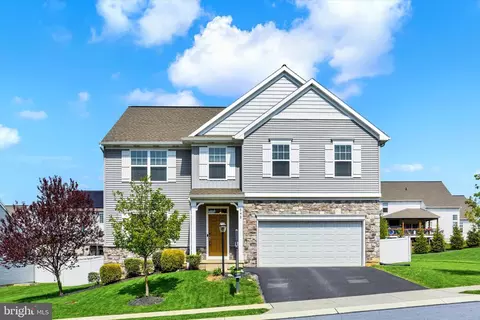 642 Meadowview Dr, Annville, PA 17003