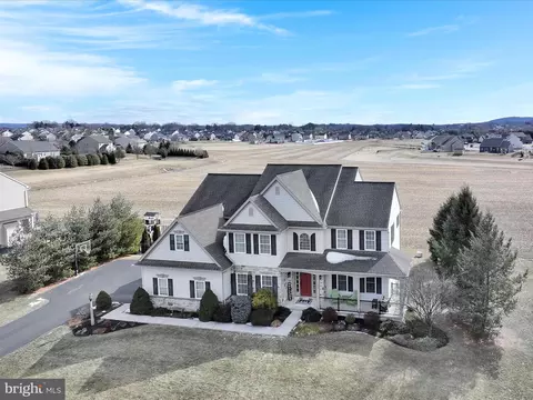 164 Cobblestone Dr, Lebanon, PA 17042