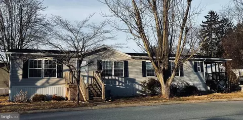 17 Katherine Ave, Lebanon, PA 17042