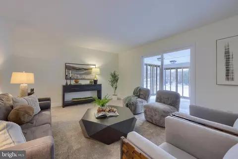 Living - 601 E Walnut St, Palmyra, PA 17078 photo 3 of 5