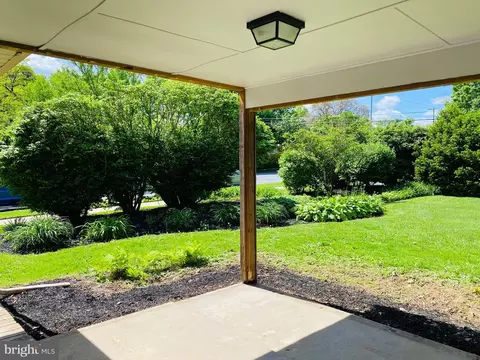 Exterior - 601 E Walnut St, Palmyra, PA 17078 photo 5 of 5