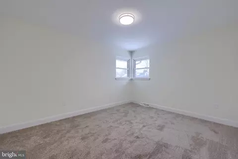 Bedroom - 601 E Walnut St, Palmyra, PA 17078 photo 9 of 9