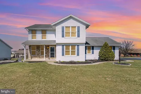 637 Rockledge Dr, Lebanon, PA 17042