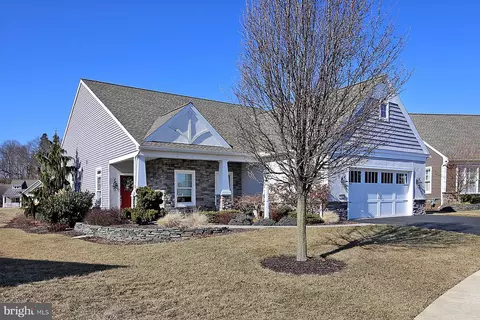 1032 Bradford Cir, Lebanon, PA 17042