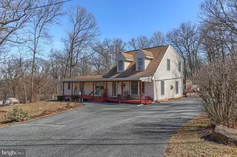 1021 Darlene Ave, Palmyra, PA 17078