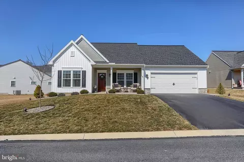 142 Ginger Ct, Lebanon, PA 17046