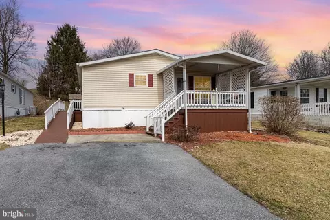 436 W Cedar St, Palmyra, PA 17078
