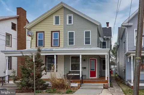 306 S Cherry St, Myerstown, PA 17067