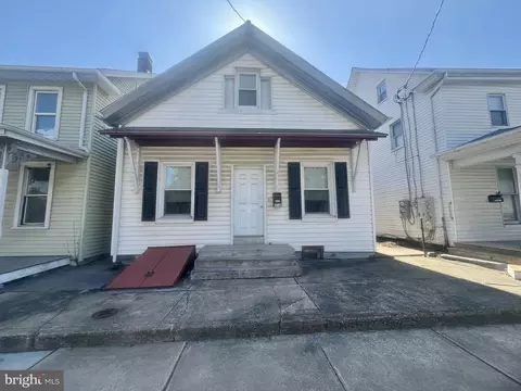 516 W Main St, Palmyra, PA 17078