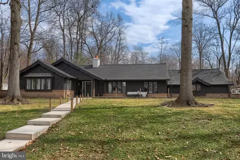 1800 Martin Dr, Lebanon, PA 17046
