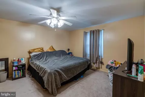 940 E Maple St, Palmyra, PA 17078 photo 17