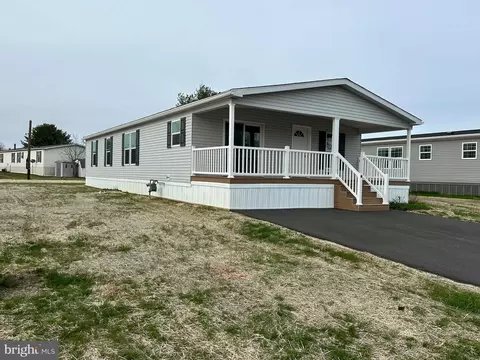 37 Evergreen Aly, Palmyra, PA 17078