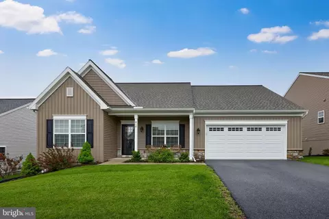 410 Orchid Cir, Lebanon, PA 17046
