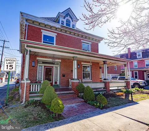 18 N Grant St, Palmyra, PA 17078