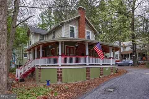 211 Boehm Ave, Mount Gretna, PA 17064