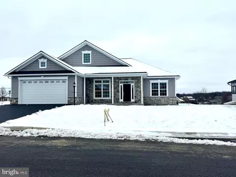 113 Dream Dr, Lebanon, PA 17046