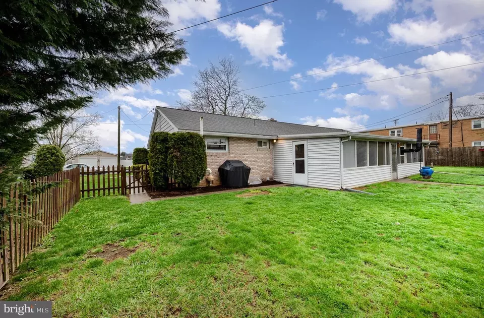 Exterior - 228 N Harrison St, Palmyra, PA 17078 photo 5 of 9