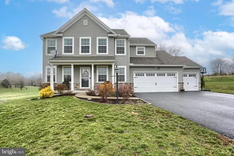 110 Oxford Rd, Annville, PA 17003