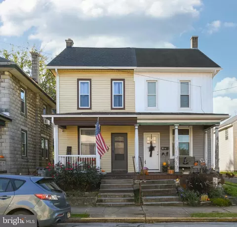6 E Muth Ave, Myerstown, PA 17067