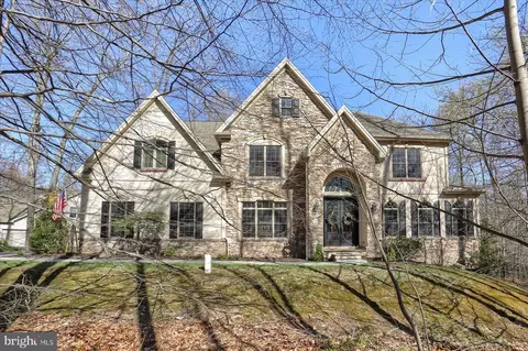 6 Mockingbird Ln, Palmyra, PA 17078