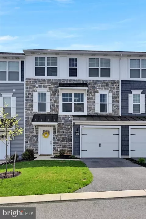 210 Highland Ct, Annville, PA 17003