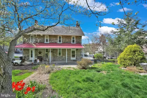 Exterior - 318 Boyd St, Cornwall, PA 17016 photo 6 of 9