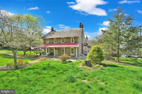 Exterior - 318 Boyd St, Cornwall, PA 17016 photo 5 of 9
