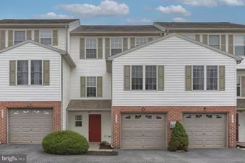 2120 Autumn Ct, Lebanon, PA 17042