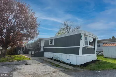 528 Palm City Park, Annville, PA 17003