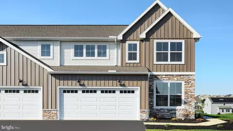 36 Canterbury Ln, Annville, PA 17003