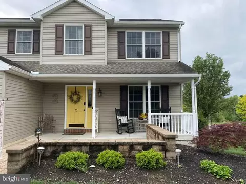2 Dragonfly Ct, Myerstown, PA 17067
