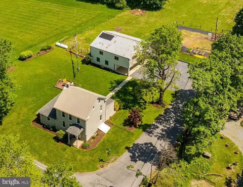 2734 Heidelberg Ave, Newmanstown, PA 17073