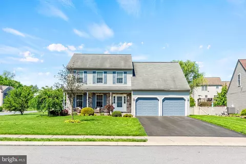 1 Oldfield Ave, Jonestown, PA 17038