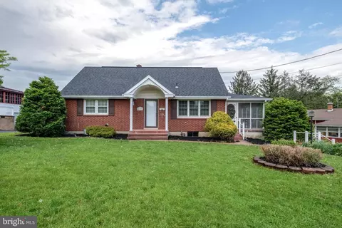 403 Wilshire Dr, Lebanon, PA 17042