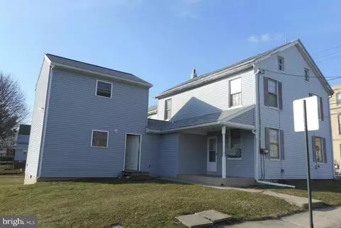 122-124 E Main Ave, Myerstown, PA 17067